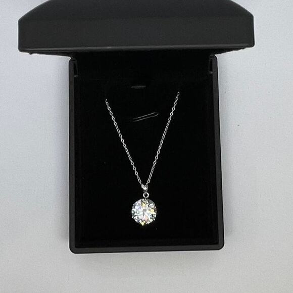 Moissanite Diamond Necklace Pendant Chain Round Cut GRA 18K Finish S925 5 Ct - Picture 11 of 11